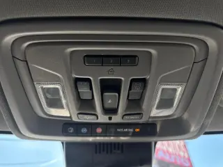 2022 GMC Sierra 1500 SLT Crew Cab 4WD