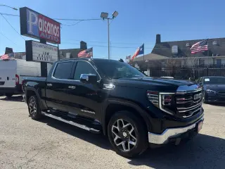 2022 GMC Sierra 1500 SLT Crew Cab 4WD