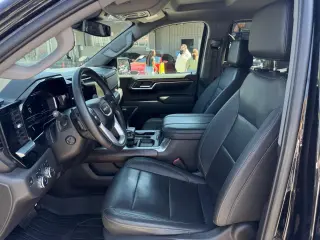 2023 GMC Sierra 1500 SLT Crew Cab 4WD