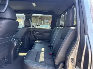 2021 Nissan Titan Platinum Reserve Crew Cab 4WD