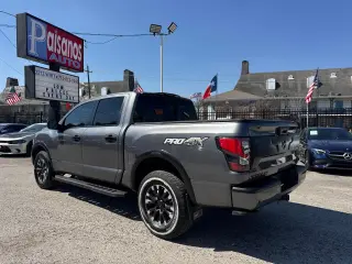 2021 Nissan Titan Platinum Reserve Crew Cab 4WD