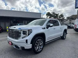 2023 GMC Sierra 1500 Denali Crew Cab Short Box 4WD