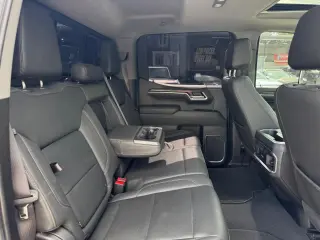 2023 GMC Sierra 1500 SLT Crew Cab 4WD