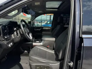 2023 GMC Sierra 1500 SLT Crew Cab 4WD