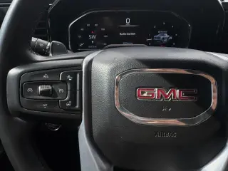 2023 GMC Sierra 1500 SLT Crew Cab 4WD