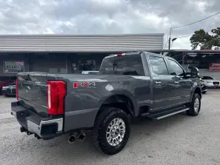 2022 Ford F-250 SD XL Crew Cab 4WD
