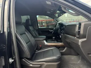 2023 GMC Sierra 1500 Elevation Crew Cab 4WD