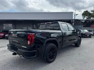 2023 GMC Sierra 1500 Elevation Crew Cab 4WD