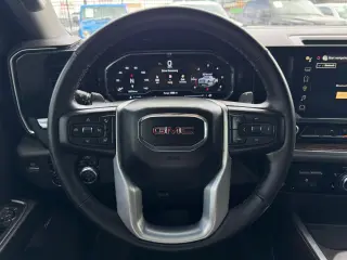 2023 GMC Sierra 1500 Elevation Crew Cab 4WD