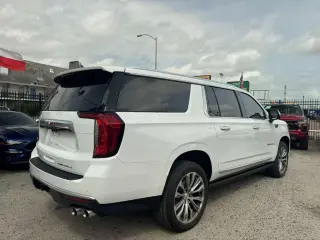 2021 GMC Yukon XL Denali 2WD