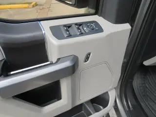 Ford F-150 2018 4x2 XLT 4dr SuperCrew 5.5 ft. SB