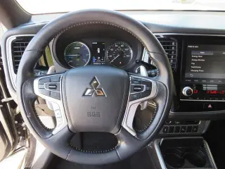 Mitsubishi Outlander PHEV 2021 AWD SEL 4dr SUV