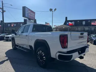 2020 GMC Sierra 2500HD Denali Crew Cab 4WD