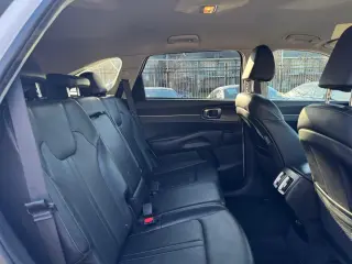 2024 Kia Sorento S 2WD