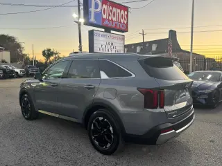 2024 Kia Sorento S 2WD