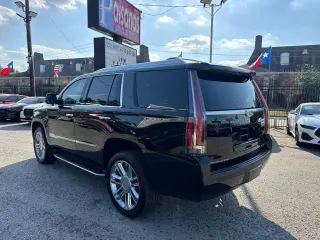 2019 Cadillac Escalade Standard 2WD