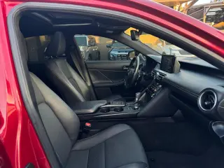 2022 Lexus IS 300 RWD