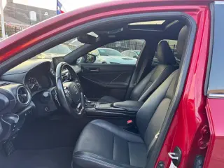 2022 Lexus IS 300 RWD