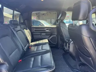 2022 RAM 1500 Laramie Crew Cab SWB 4WD