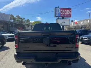 2022 RAM 1500 Laramie Crew Cab SWB 4WD