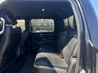 2022 RAM 1500 Laramie Crew Cab SWB 4WD