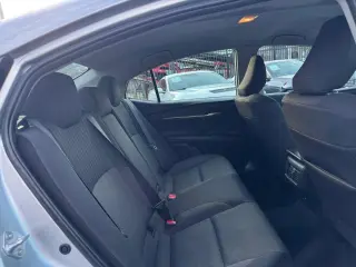 2025 Toyota Camry Hybrid LE