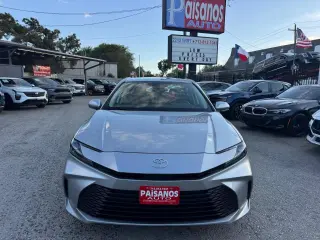 2025 Toyota Camry Hybrid LE