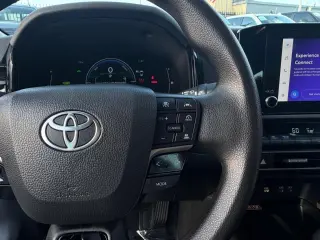2025 Toyota Camry Hybrid LE