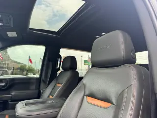 2020 GMC Sierra 2500HD AT4 Crew Cab Long Box 4WD