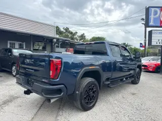 2020 GMC Sierra 2500HD AT4 Crew Cab Long Box 4WD