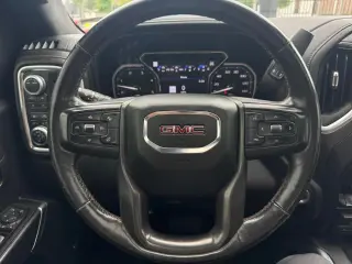 2020 GMC Sierra 2500HD AT4 Crew Cab Long Box 4WD