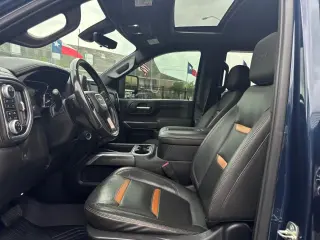 2020 GMC Sierra 2500HD AT4 Crew Cab Long Box 4WD