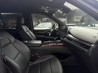 2022 Cadillac Escalade Luxury 4WD