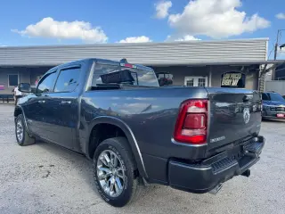 2022 RAM 1500 Laramie Crew Cab SWB 4WD