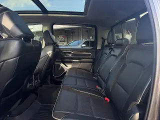 2022 RAM 1500 Big Horn Crew Cab SWB 4WD