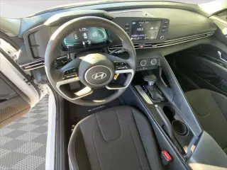 Hyundai ELANTRA 2025 SE 4dr Sedan