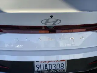 Hyundai ELANTRA 2025 SE 4dr Sedan