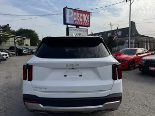 2024 Kia Sorento S 2WD