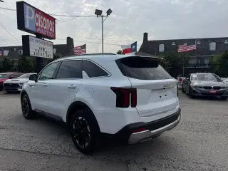 2024 Kia Sorento S 2WD