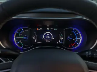 Chrysler Pacifica Plug-In Hybrid 2024 Road Tripper 4dr Mini-Van