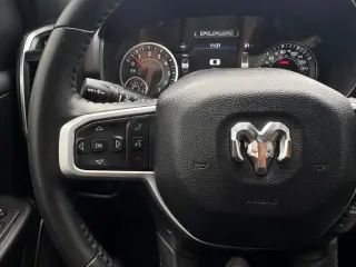 2023 RAM 1500 Big Horn Crew Cab SWB 4WD