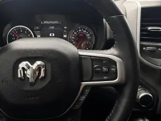 2023 RAM 1500 Big Horn Crew Cab SWB 4WD