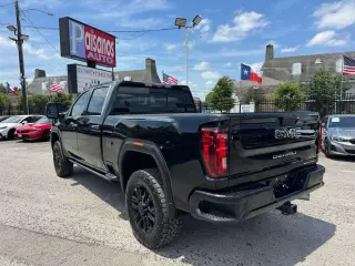 2021 GMC Sierra 2500HD Denali Crew Cab 4WD
