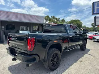 2021 GMC Sierra 2500HD Denali Crew Cab 4WD
