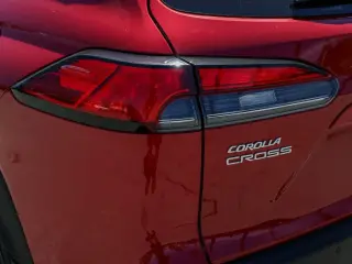 Toyota Corolla Cross 2024 XLE 4dr Crossover