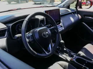 Toyota Corolla Cross 2024 XLE 4dr Crossover