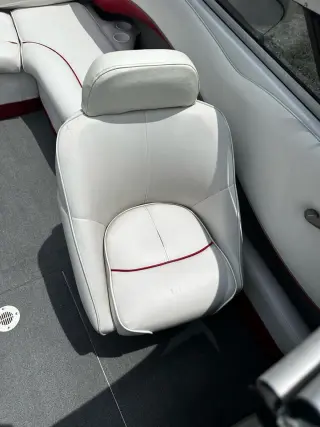1999 Crownline 225 BR