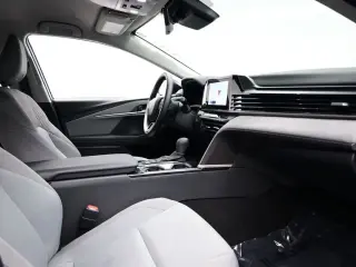 Toyota Camry 2025 SE 4dr Sedan