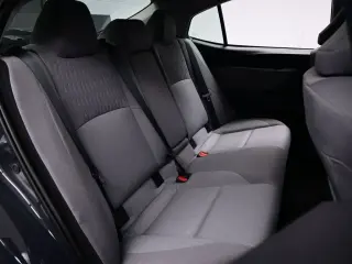 Toyota Camry 2025 SE 4dr Sedan