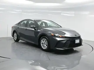 Toyota Camry 2025 SE 4dr Sedan